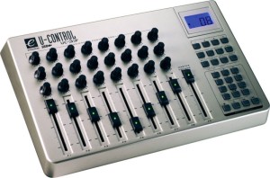 CONTROLEUR MIDI EVOLUTION UC-33