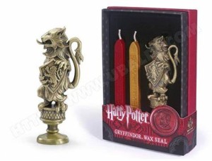 GOODIES THE NOBLE COLLECTION HARRY POTTER TAMPON A CACHETER GRYFFONDOR 10CM