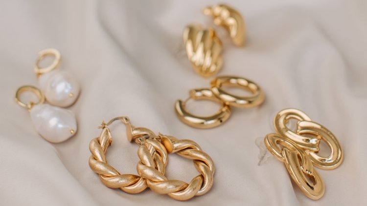 L'amour des bijoux vintage : Plongée dans les récits captivants et la valeur