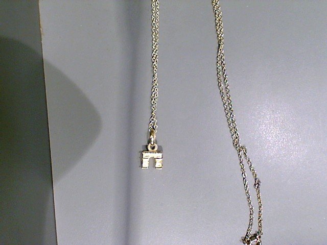 Collier plaque or