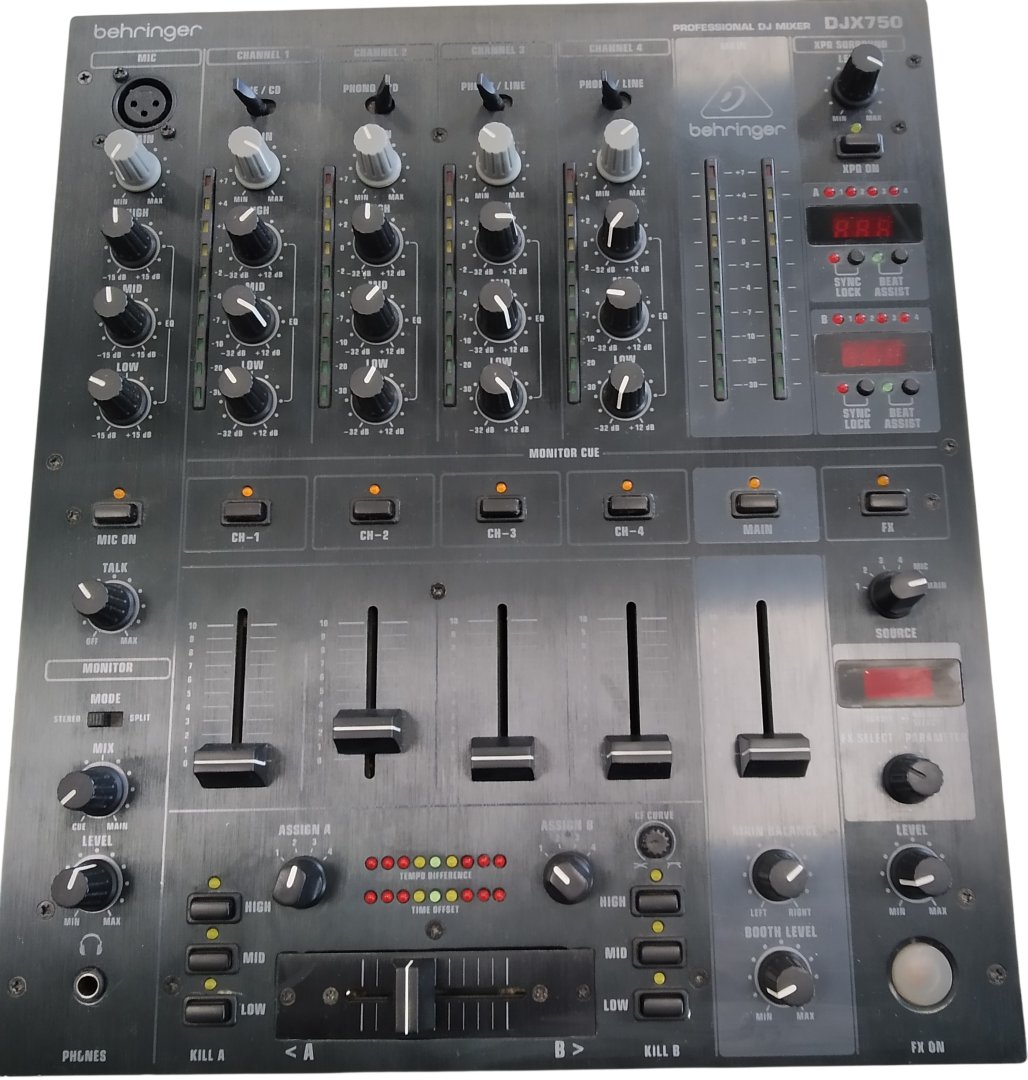 Table de mixage djx750
