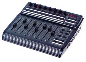Controleur usb bcf2000