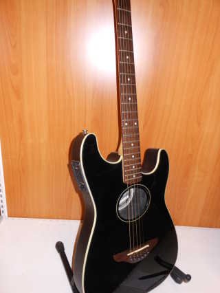 Guitare electro-accoustique stratacoustic