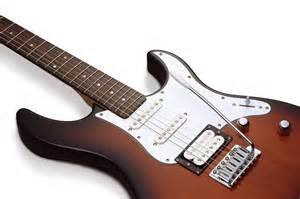 Guitare electrique pacifica pac 112j