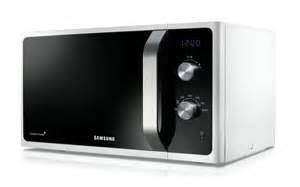 Four micro ondes ms23f301eaw