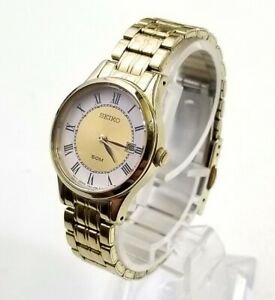 Montre a quartz 7n82