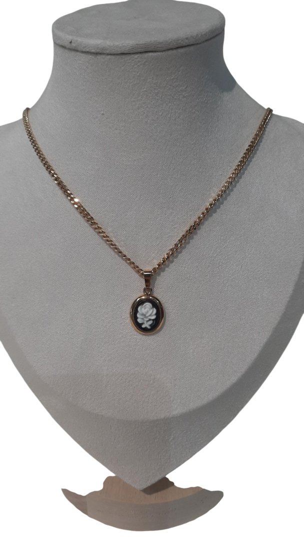 Bijou plaque or