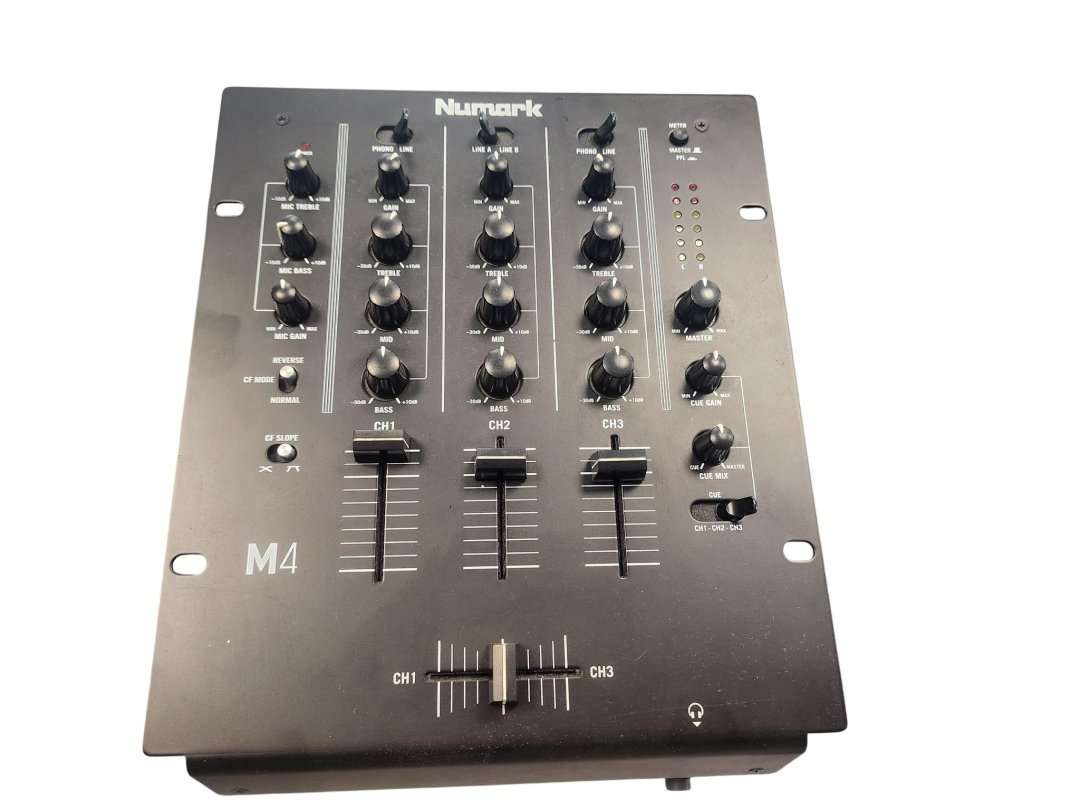 Table de mixage m4