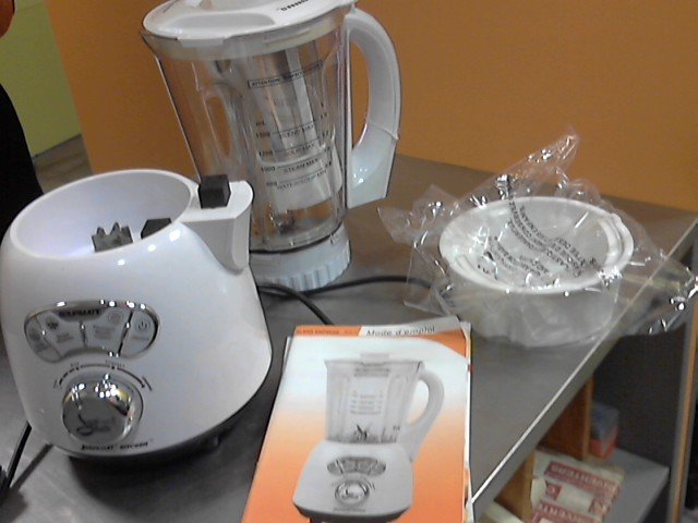 Blender sm-530