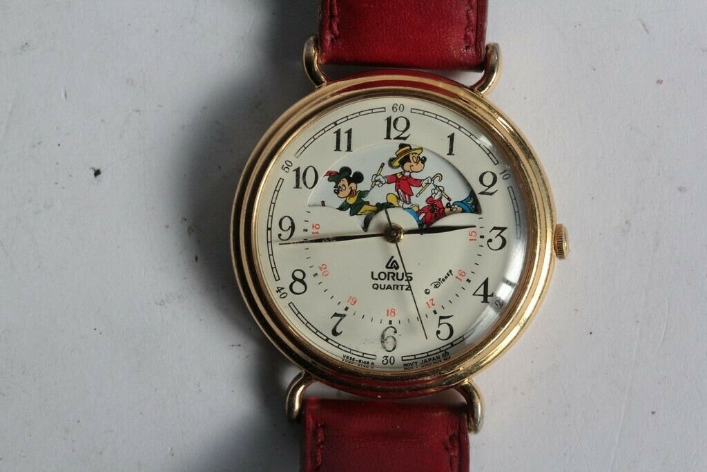 Montre a quartz mickey