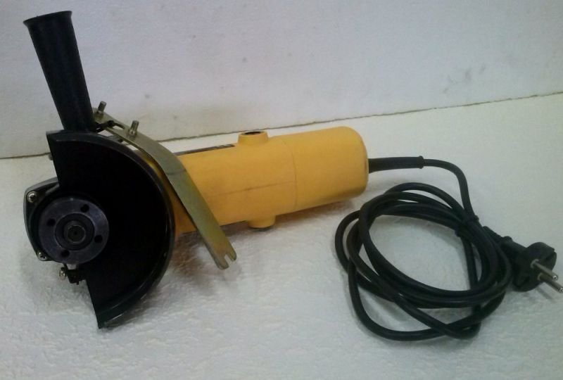 Meuleuse d'angle ag115hw-1