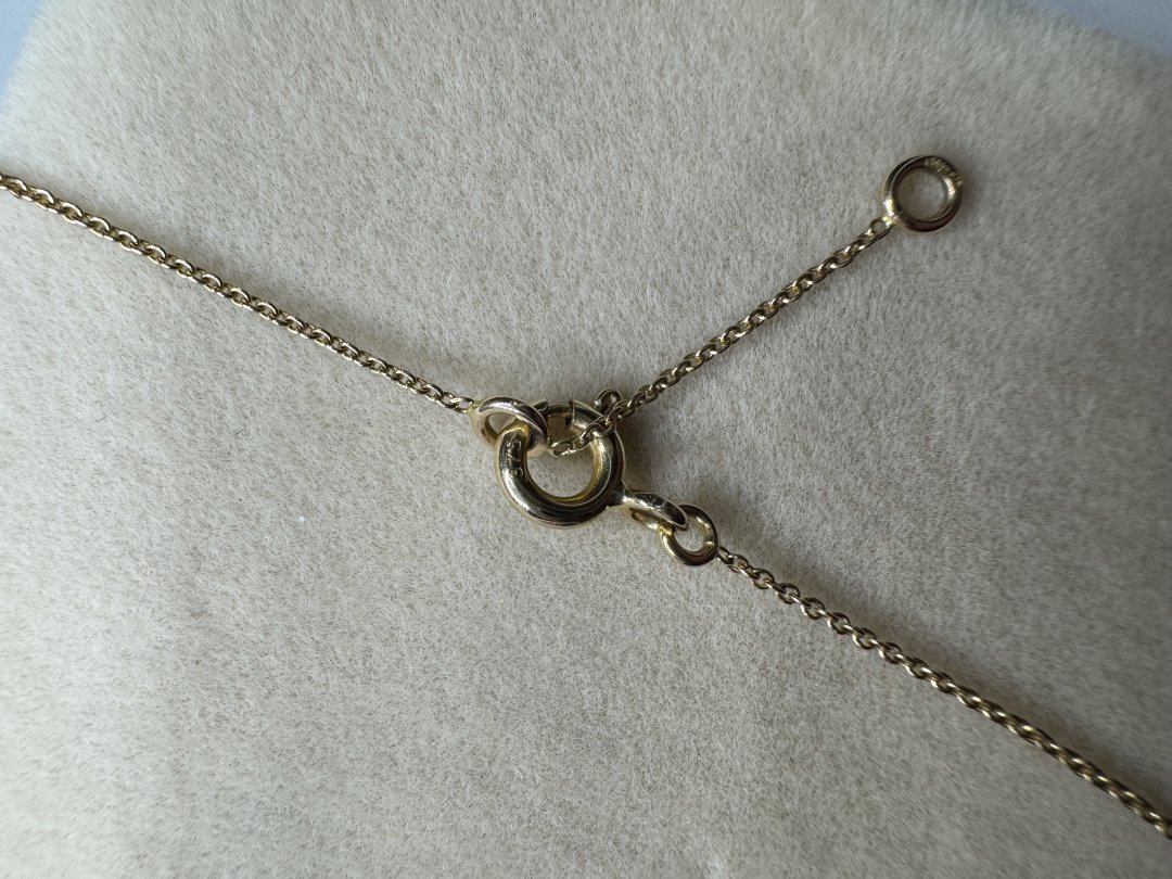 Collier 1.47