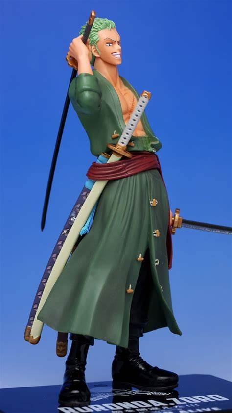 Figurines goodies one piece roronoa zoro