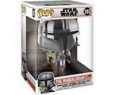 Figurine the mandalorian with the child