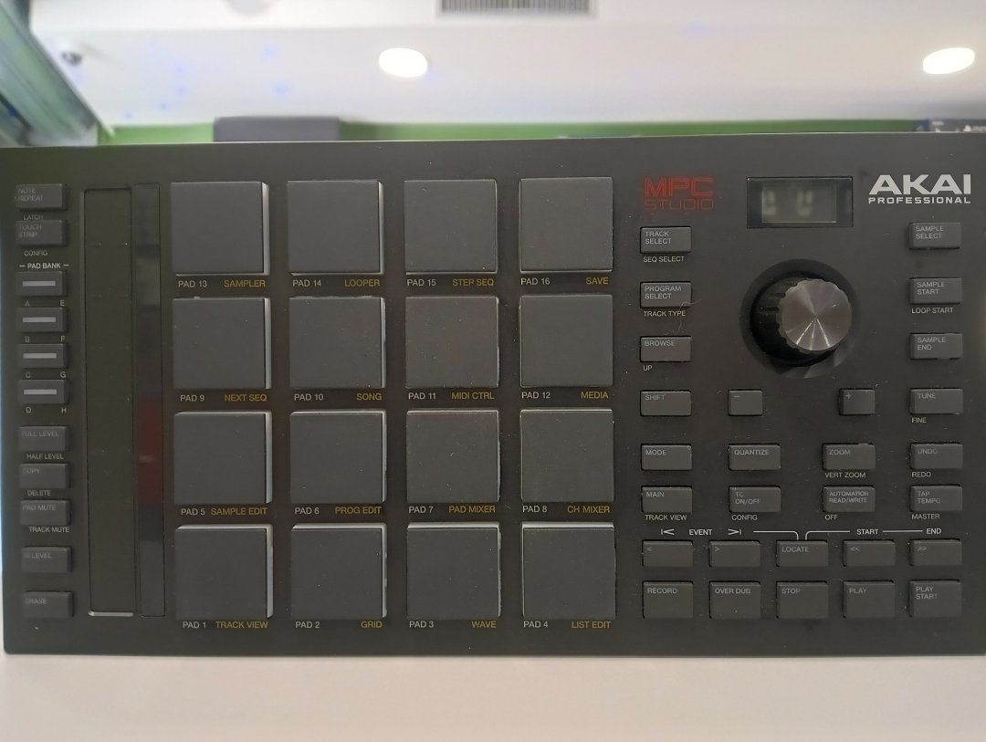 Controleur mpc studio