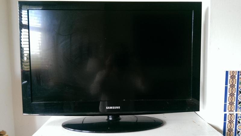 Tv 32 pouces led32d400e1w