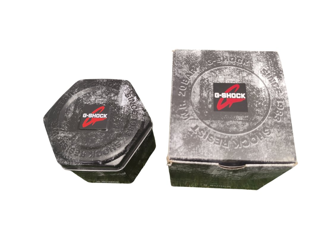 Montre a quartz g-shock ga-b001