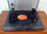 Platine vinyl ps-d707h