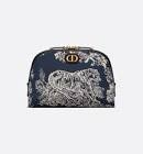Trousse de beaute 30 montaigne