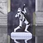 Figurine original stormtrooper rock on!