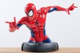 Figurine ant-man + certif + livret
