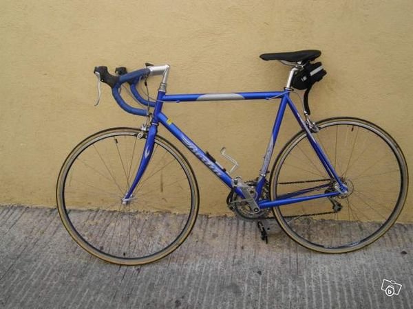 Velo de course blanc