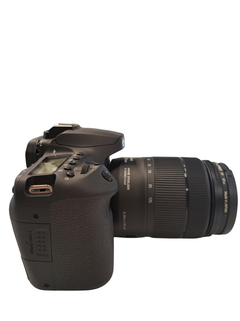 Appareil photo reflex eos 90d + 18-135mm