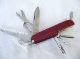 Couteau suisse multifonction