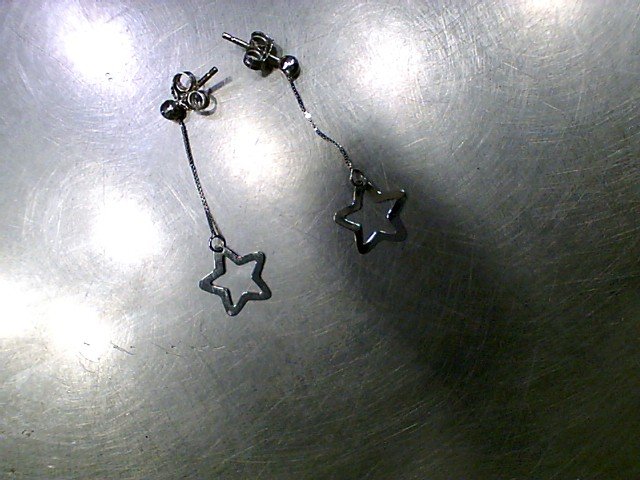 Boucle d'oreilles or blanc 1.29g