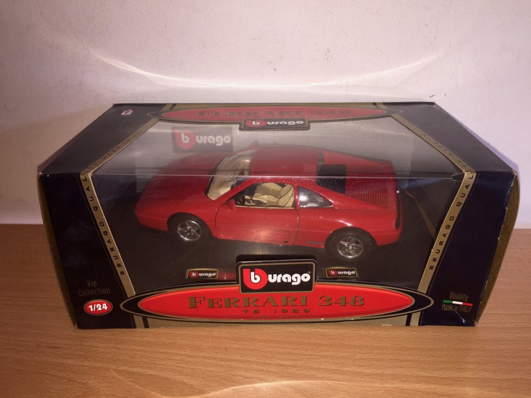 Voiture 1/18 ferrari 348 tb 1989