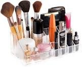 Rangement cosmetiques et bijoux essentiels