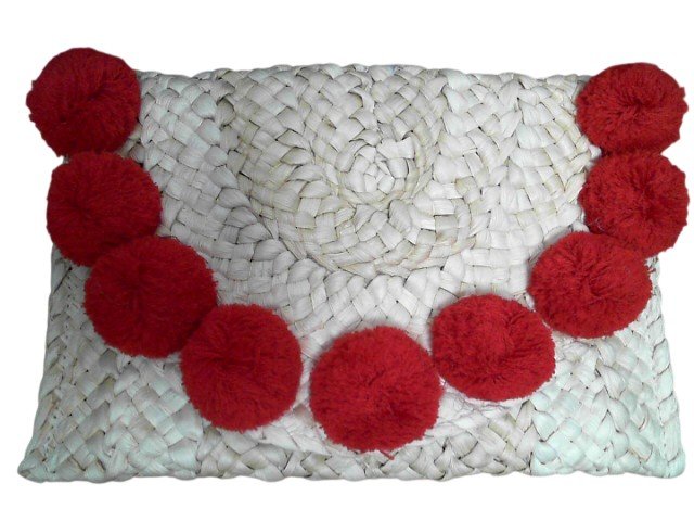 Pochette pompons paille