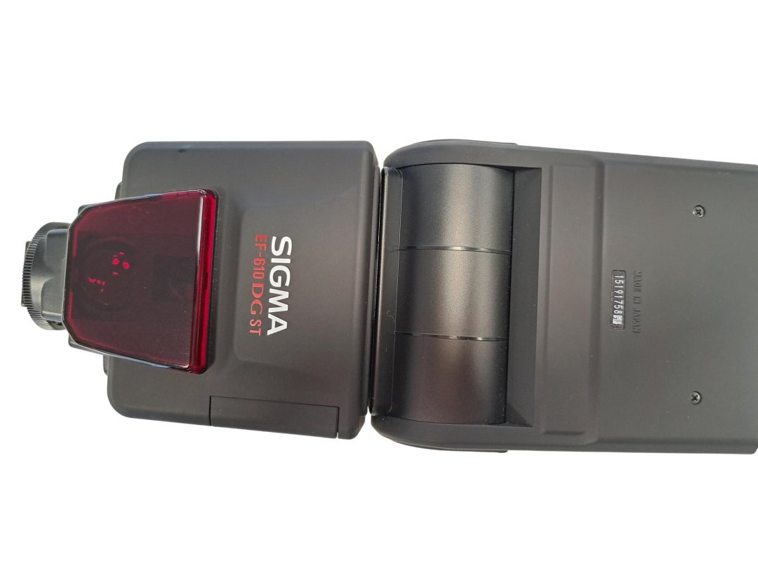 Access photo: flash ef-610 dg st