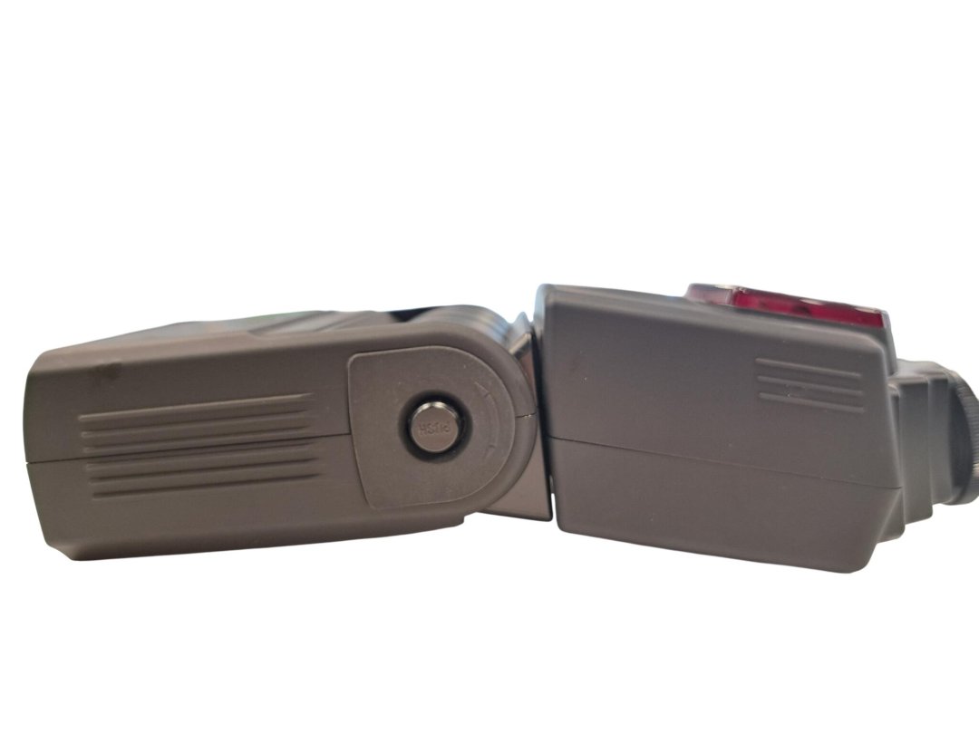 Access photo: flash ef-610 dg st