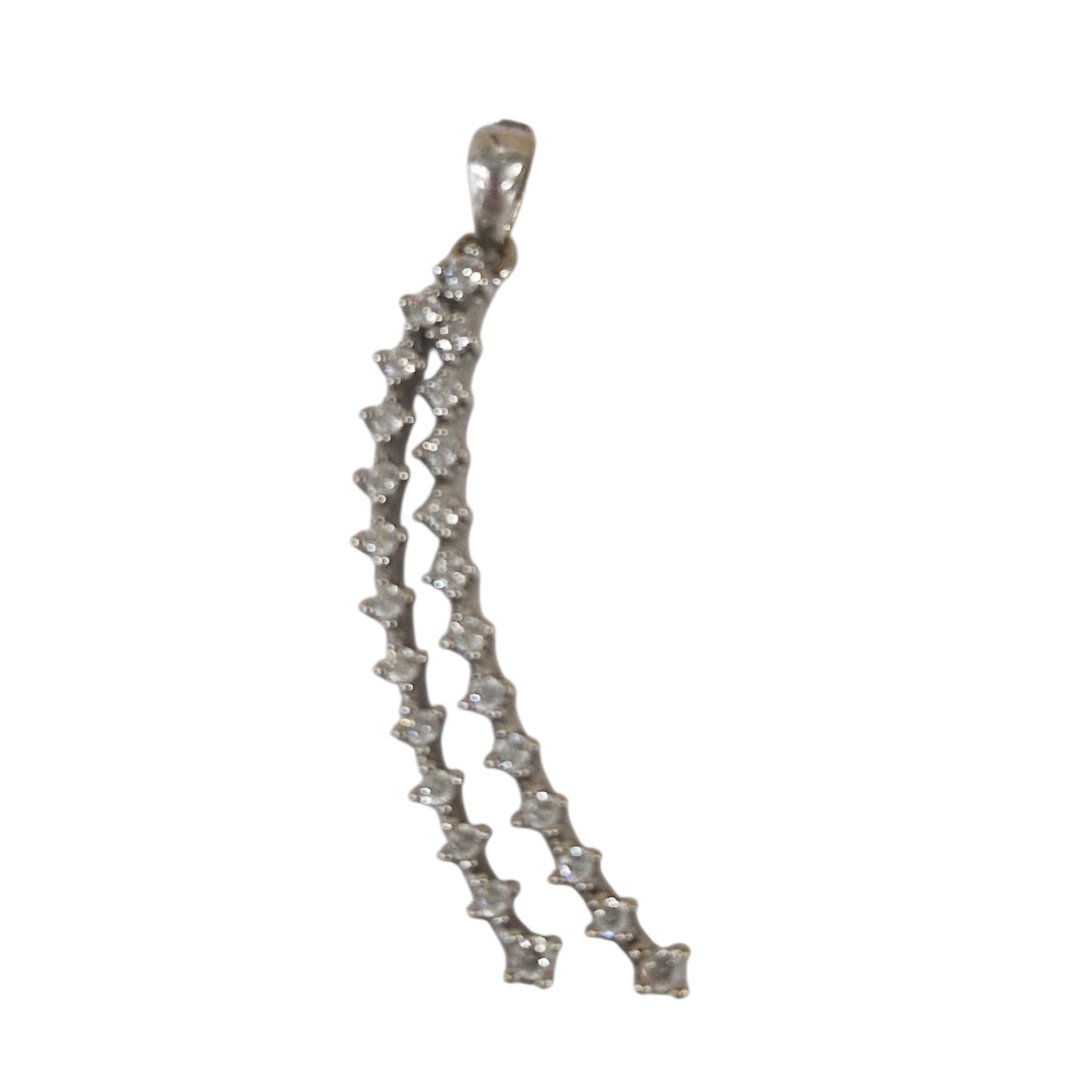 Pendentif double virgule blanc zc