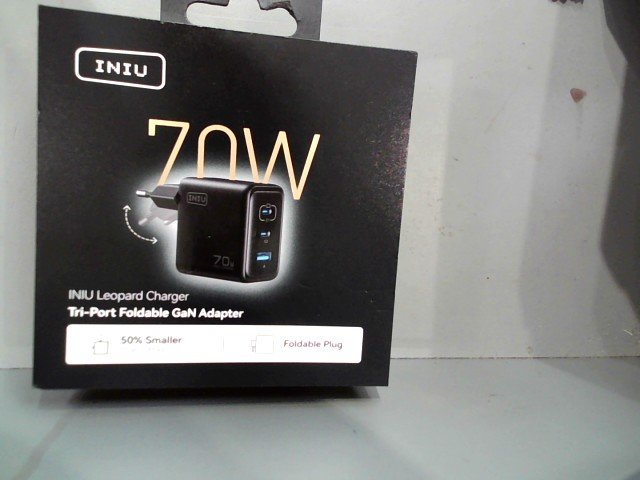 Chargeur tri-port