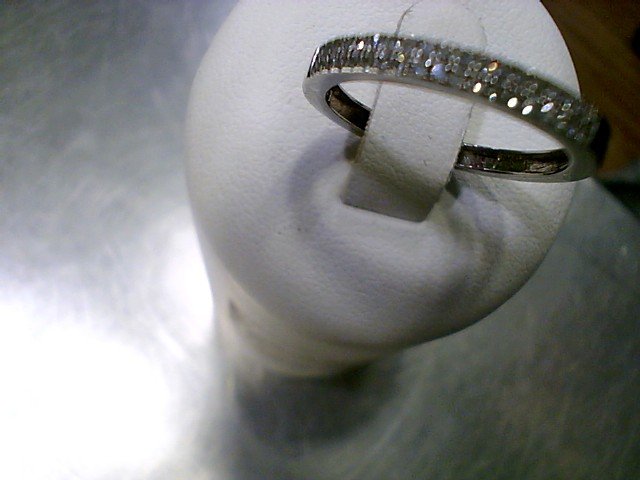 Bague blanc