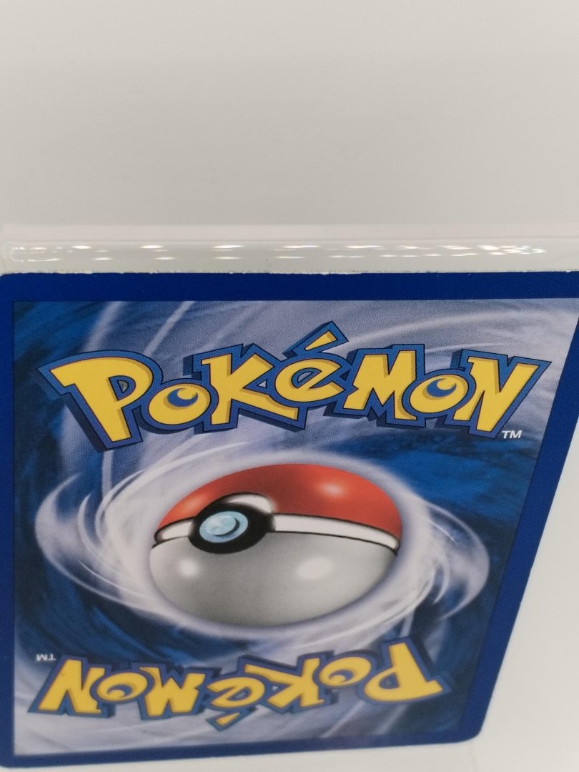 Carte pokemon pikachu hp 79/110
