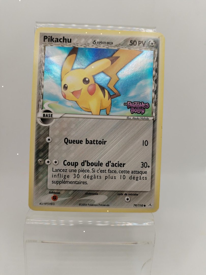 Carte pokemon pikachu hp 79/110