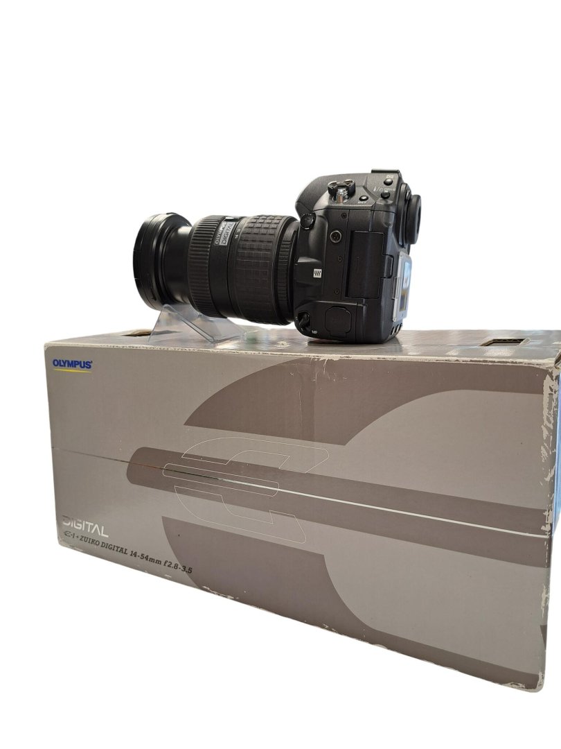 Reflex et hybride e-1 + 14-54mm