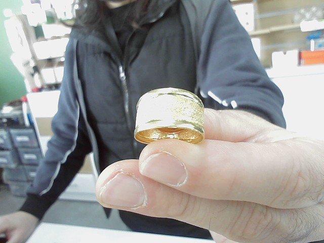 Bijou jaune bague