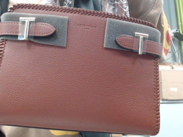 Maroquinerie emilie cuir graine mahogany brown avec bandouliere