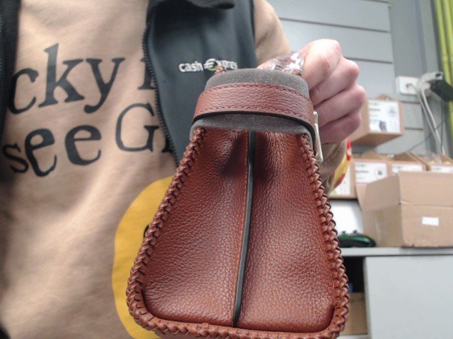 Maroquinerie emilie cuir graine mahogany brown avec bandouliere