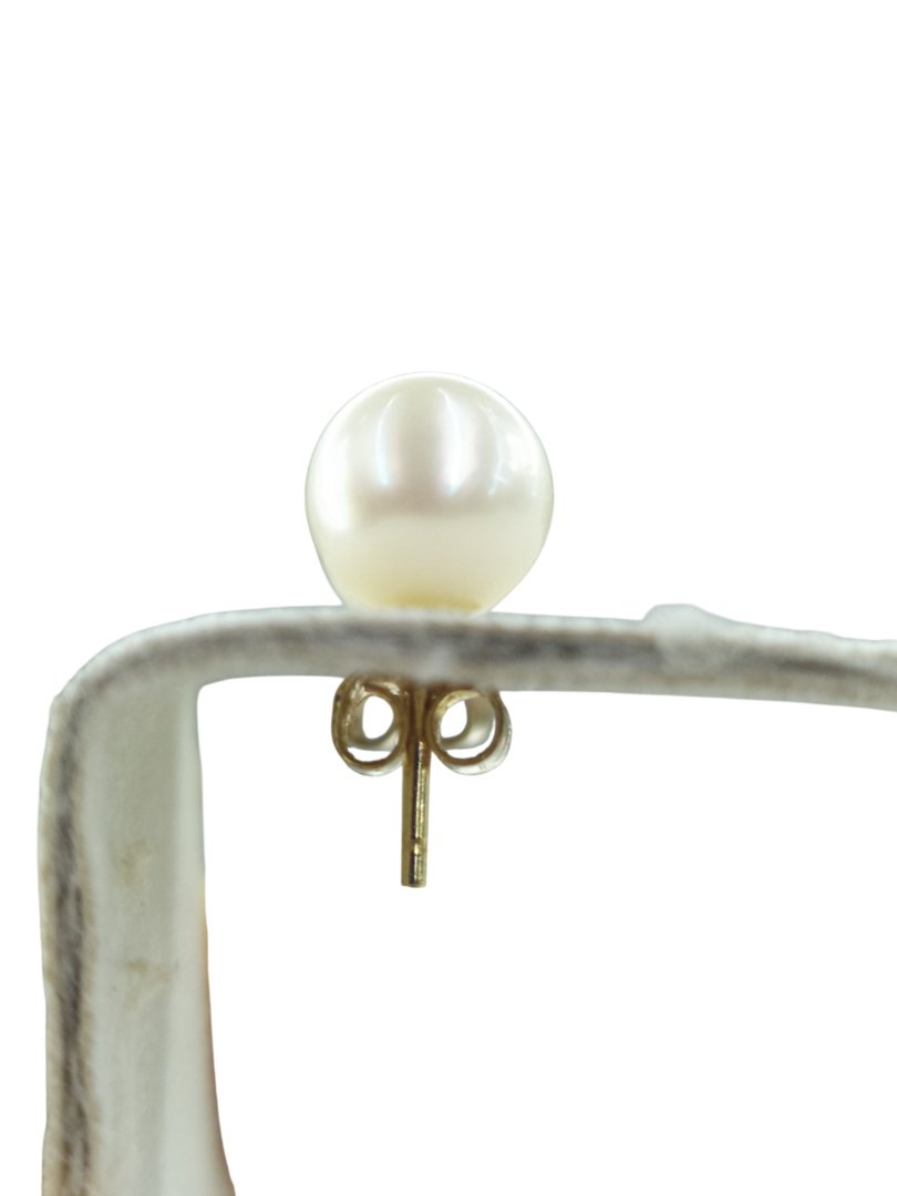 Boucles d'oreille jaune serties de perles blanches style classique