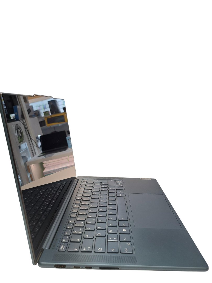 Pc portable yoga pro9 i7 13 2,3ghz 1to 16go iris xe azerty