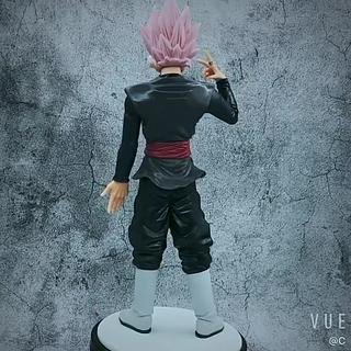 Figurine gogeta rose