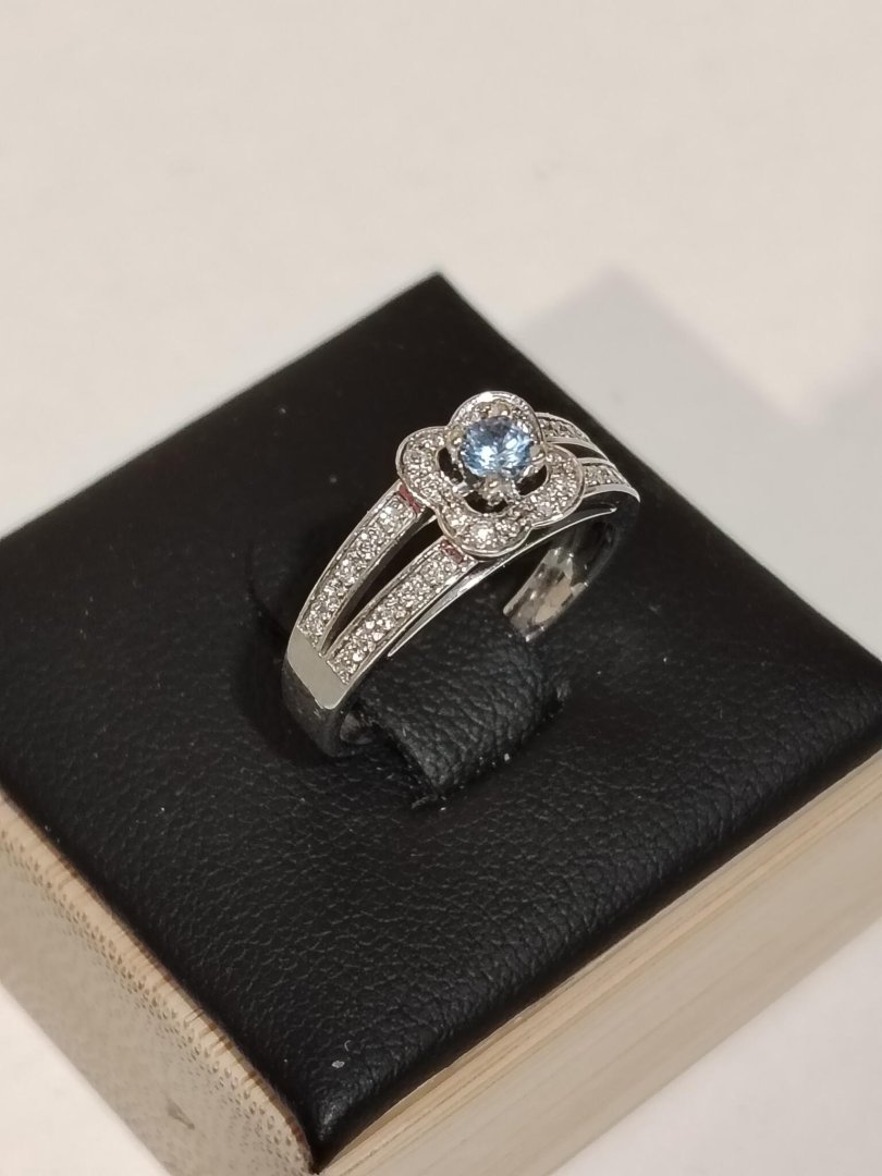 Bague solitaire love t47