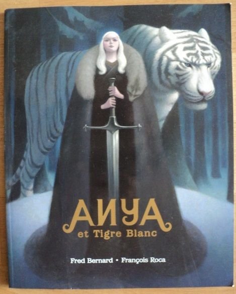 Anya et tigre blanc
