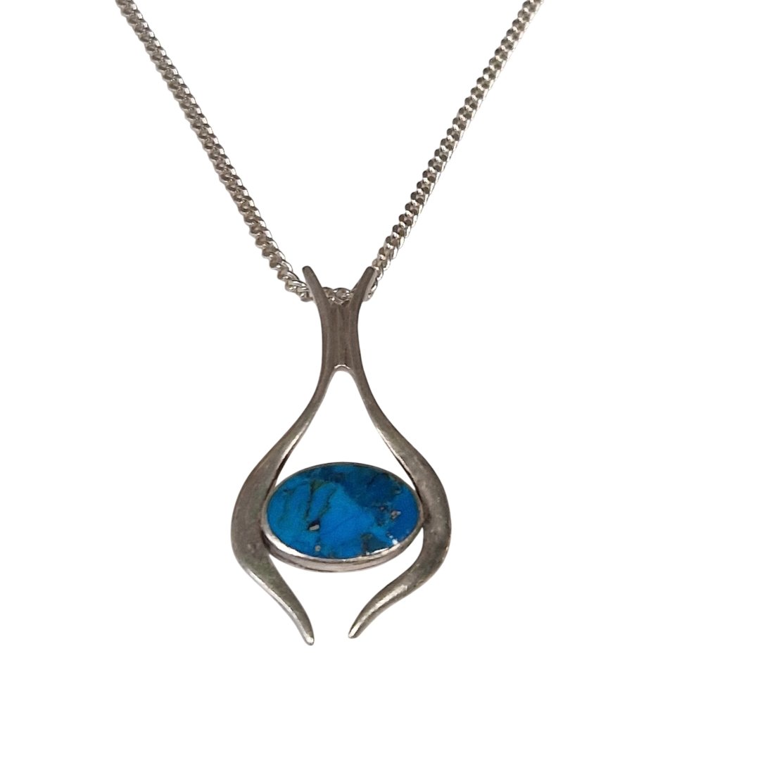 Chaine avec pendentif ovale turquoise