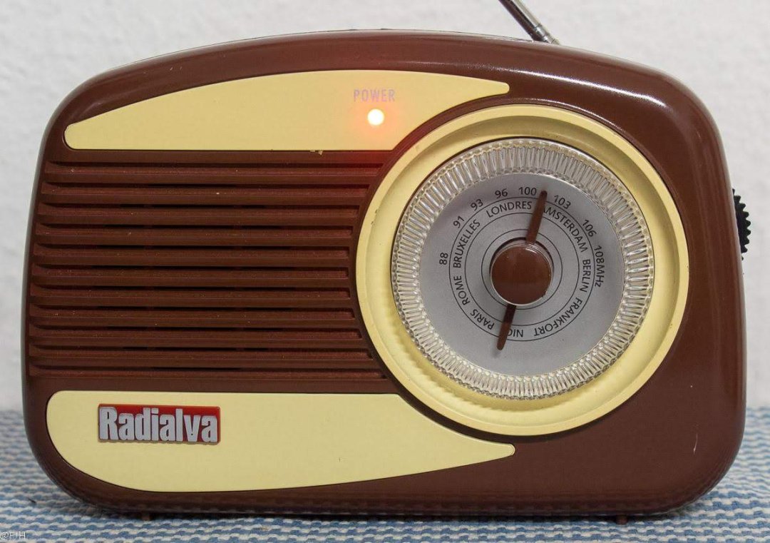 Radio retro mr-873-1
